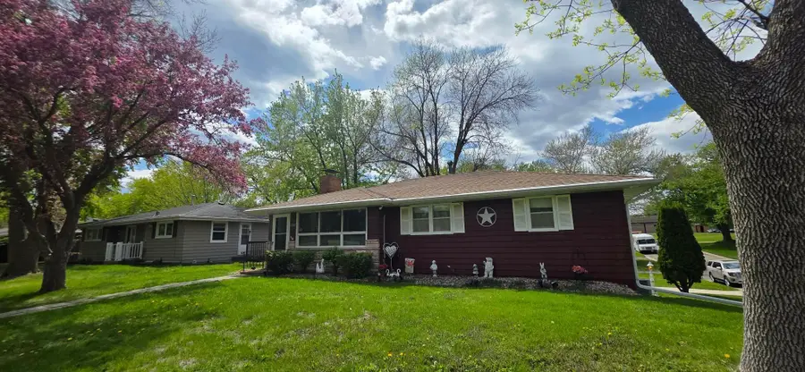 1702 Frank Hall Drive, Albert Lea, MN 56007 - #2
