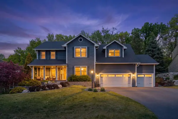 711 Bridle Ridge Road, Eagan, MN 55123