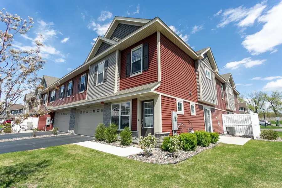 7220 Elmo Court, Hugo, MN 55038 - #2
