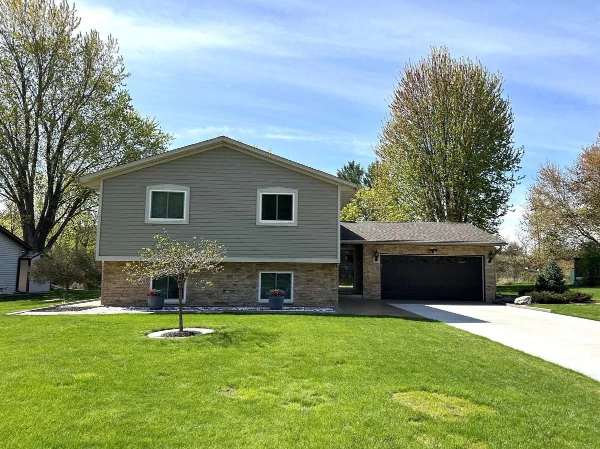 446 Hawes Avenue, Saint Paul, MN 55127 - #1