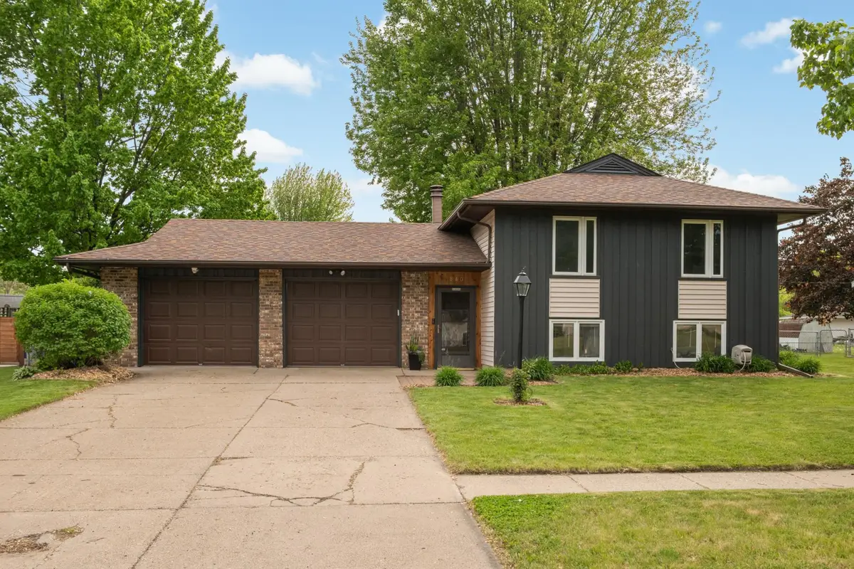 840 Cortland Drive, Apple Valley, MN 55124 - #1