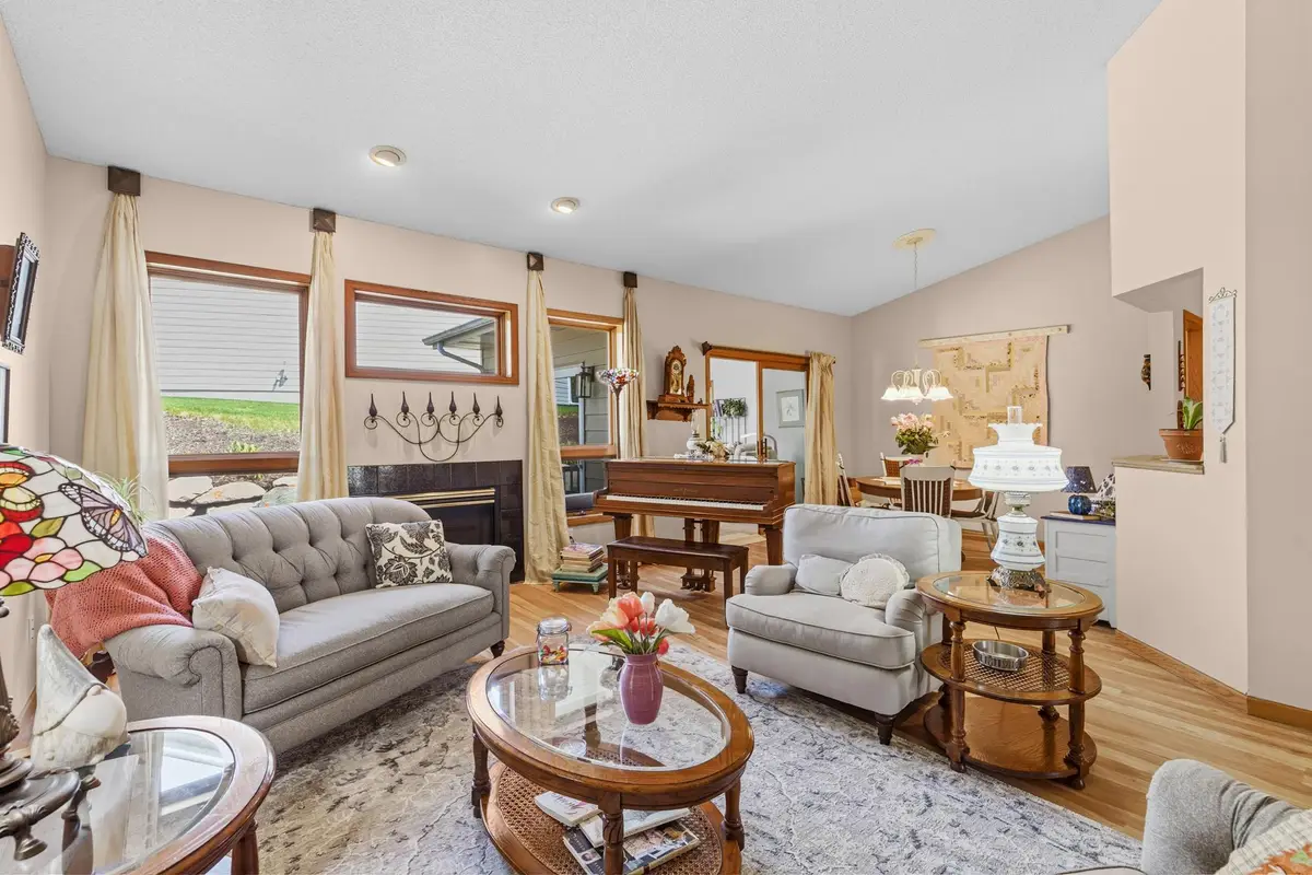 833 Southcross Drive E, Burnsville, MN 55306 - #1