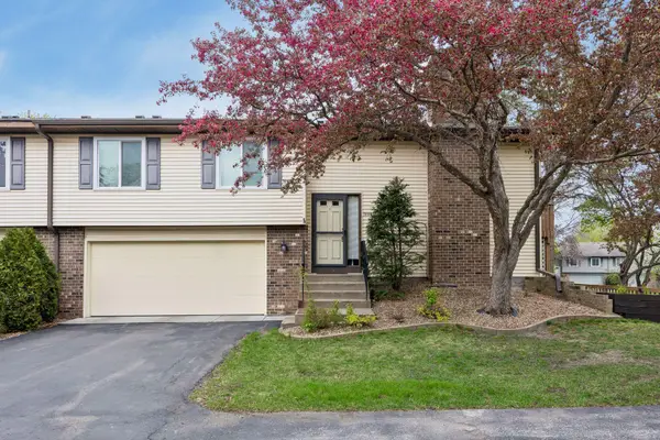 14441 92nd Avenue N, Maple Grove, MN 55369