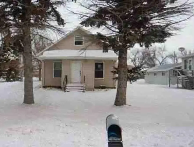 171 3rd Street N, Casselton, ND 58012 - #1