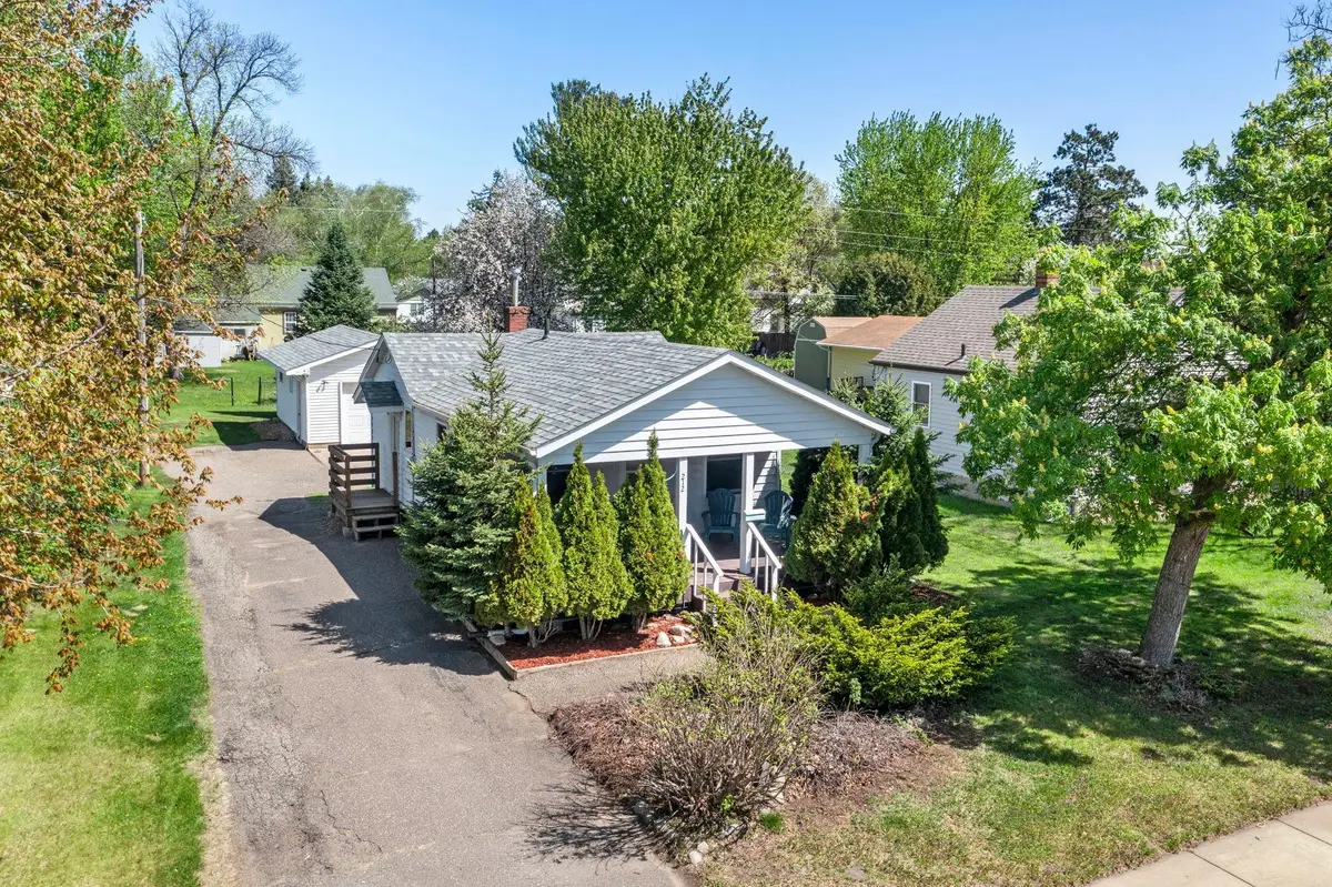 212 4th Avenue Ne, Cambridge, MN 55008 - #1