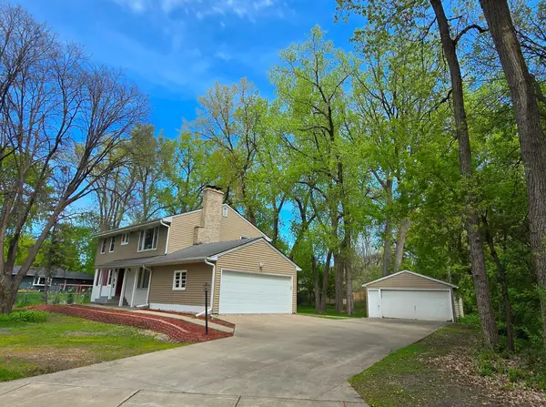 5300 33rd Avenue N, Minneapolis, MN 55422