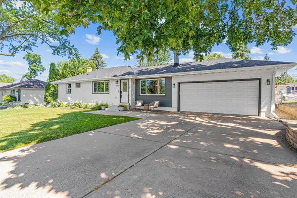 1225 County Road B E, Saint Paul, MN 55109
