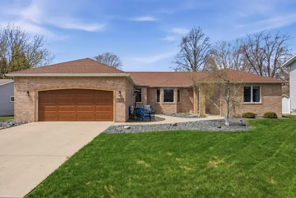 3102 Par Street N, Fargo, ND 58102