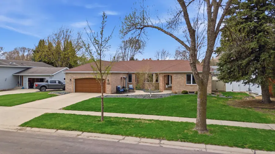 3102 Par Street N, Fargo, ND 58102 - #2