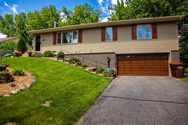 7335 Clayton Avenue, Inver Grove Heights, MN 55076