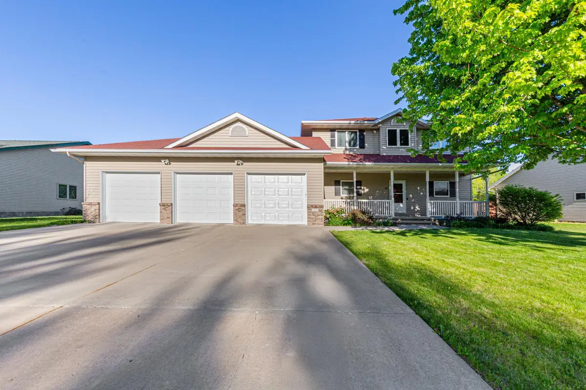 227 Woodhaven Lane, Mankato, MN 56001 - #1