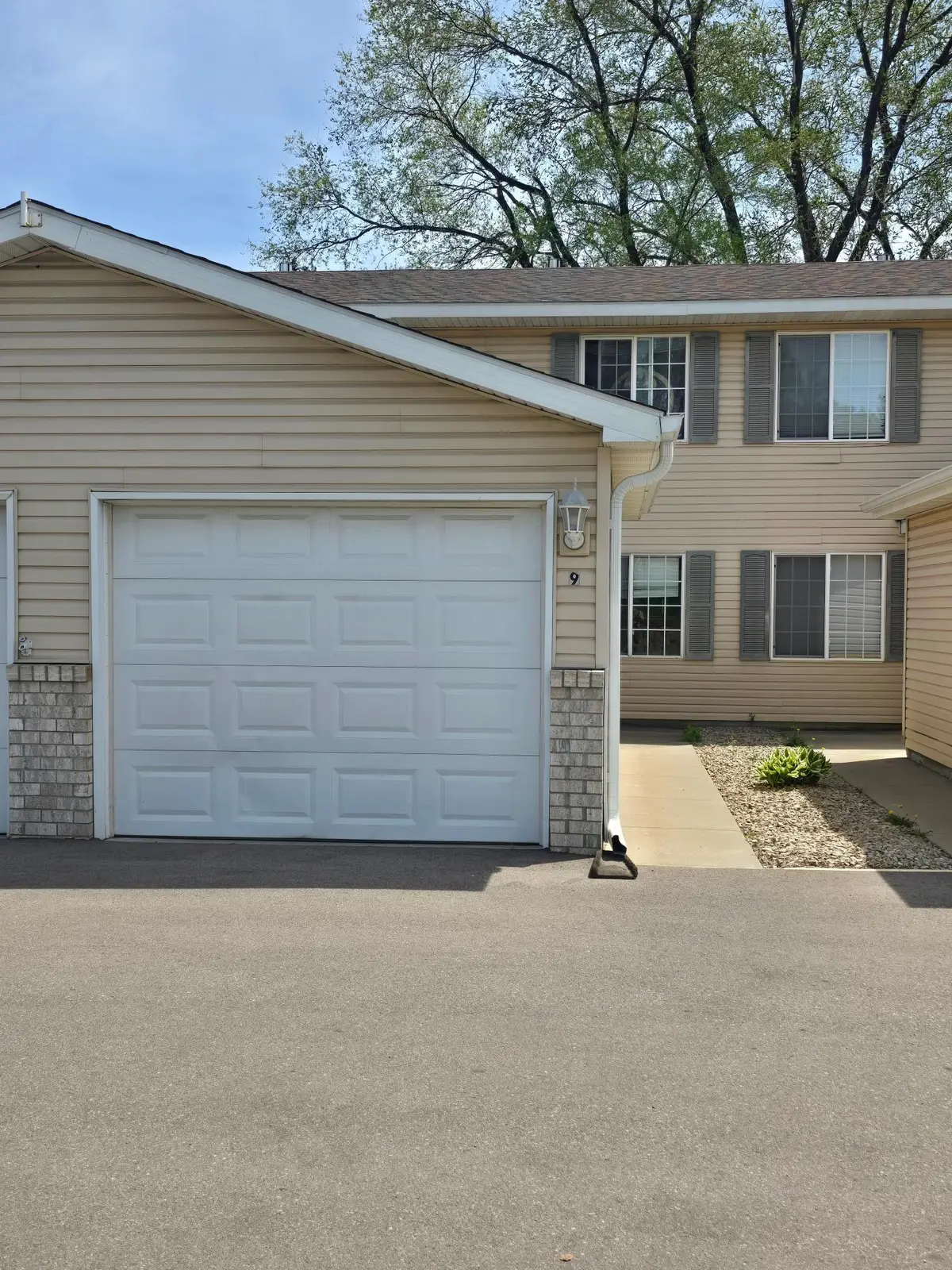 915 7th Street #9, Jordan, MN 55352 - #1
