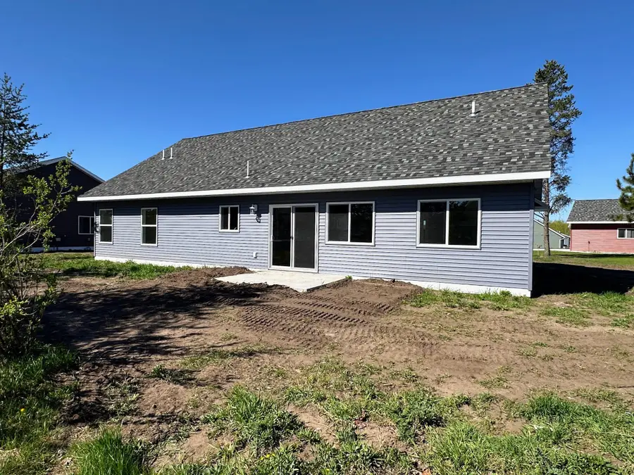 706 11th Street Nw, Perham, MN 56573 - #2