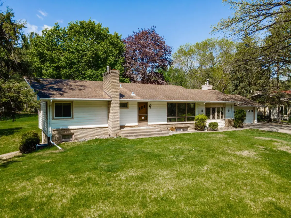 1125 Oakview Lane N, Minneapolis, MN 55441 - #1
