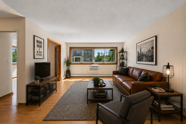 1800 Lasalle Avenue #101, Minneapolis, MN 55403