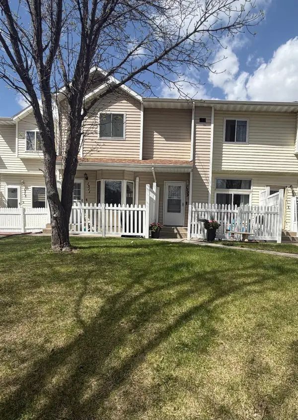 1509 34 1/2 Avenue S, Fargo, ND 58104
