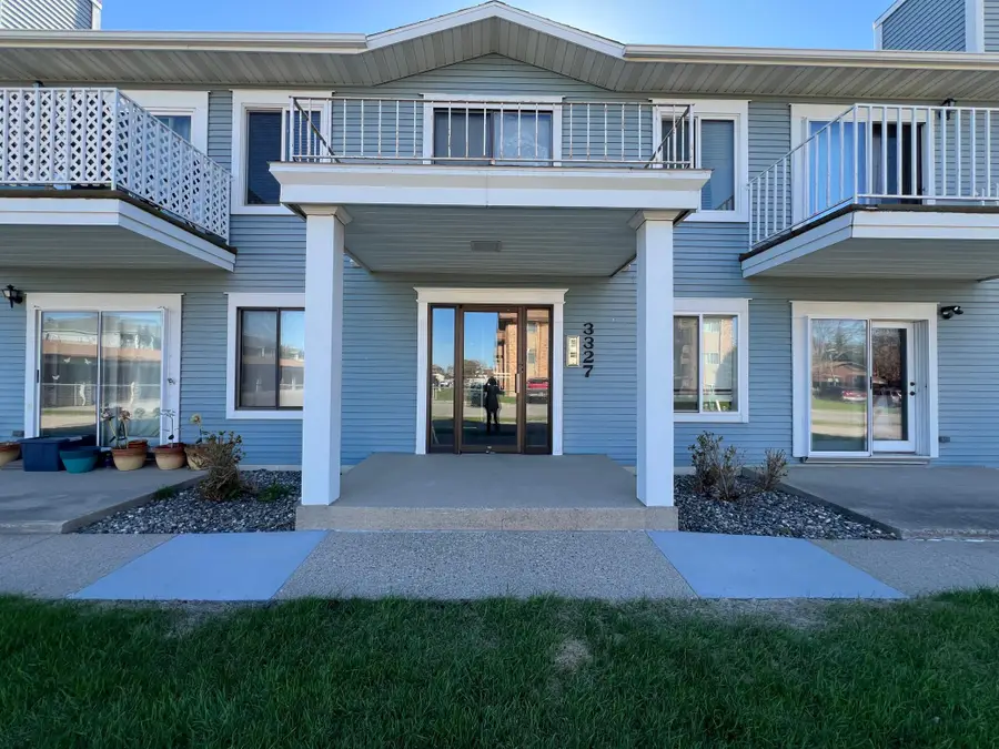 3327 15th Avenue S #D, Fargo, ND 58103 - #2