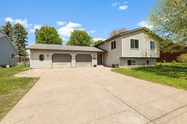1017 4th Avenue Ne, Little Falls, MN 56345