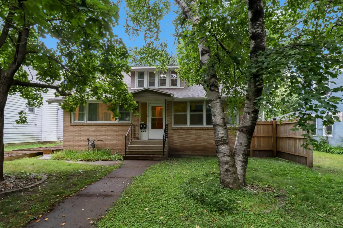 221 3rd Avenue Ne, Saint Cloud, MN 56304 - #1