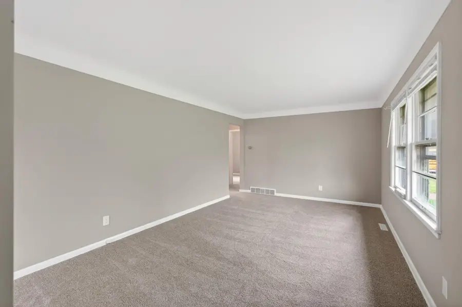831 Howard Street N, Saint Paul, MN 55119 - #2