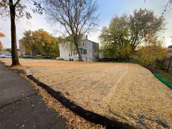 594 Brunson Street, Saint Paul, MN 55130