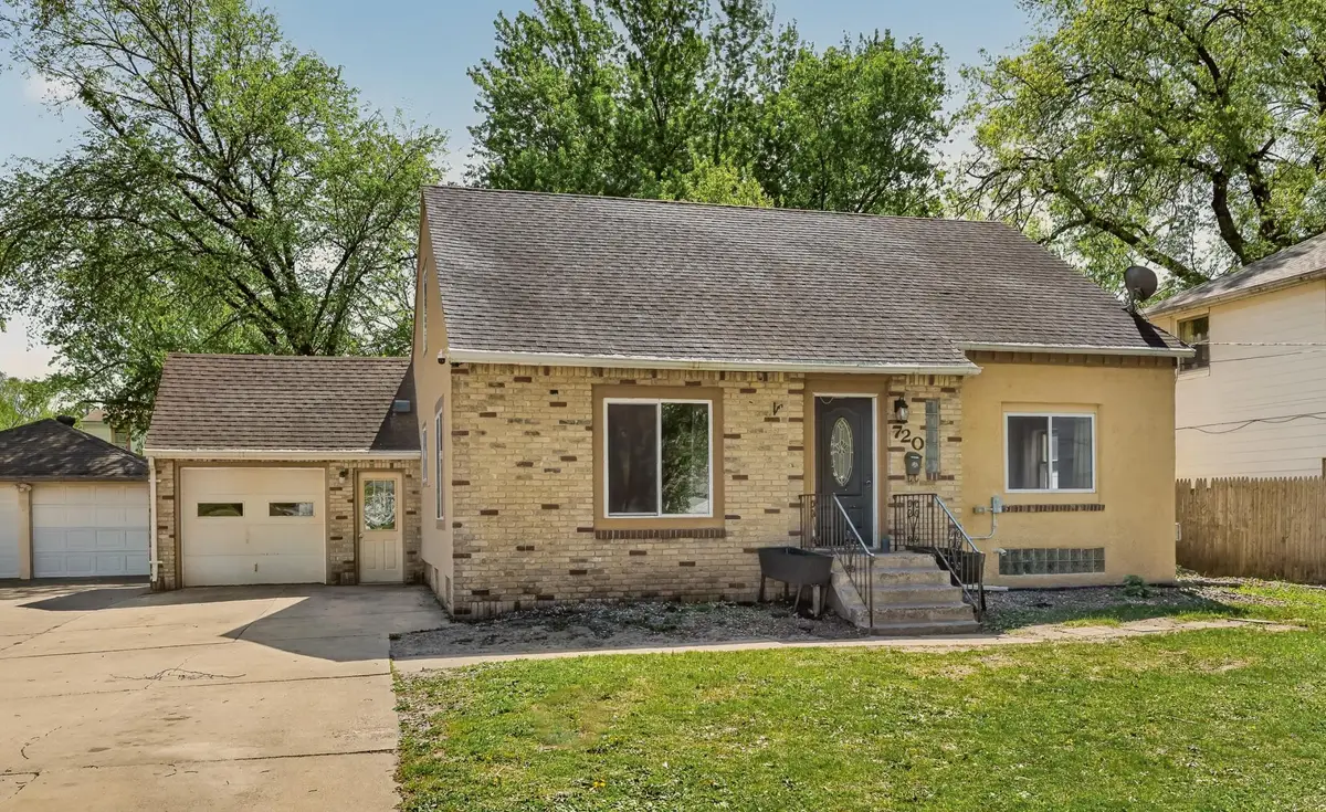 720 10th Avenue Se, Rochester, MN 55904 - #1