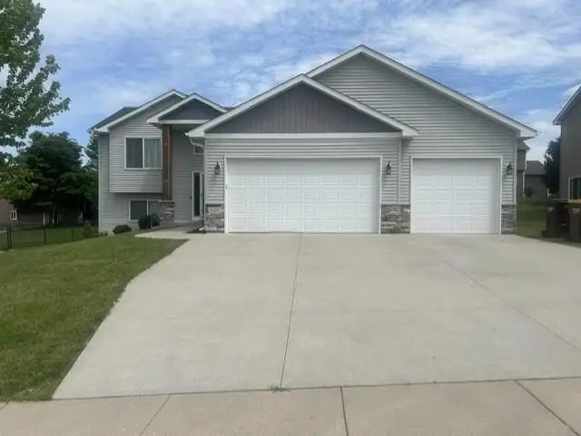 1107 Tikalsky Street Se, New Prague, MN 56071 - #1