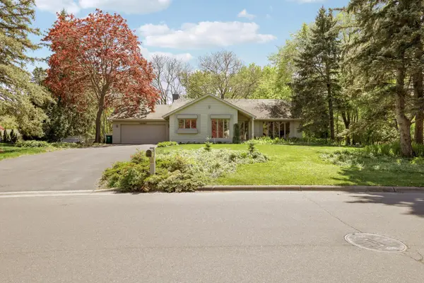 16541 29th Avenue N, Minneapolis, MN 55447