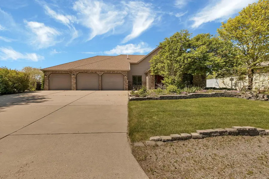 410 Sundown Drive, Avon, MN 56310 - #2