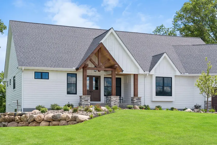 2374 Swedish Drive Ne, Ham Lake, MN 55304 - #3