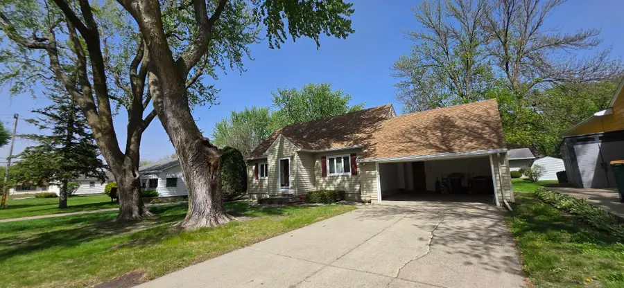 1208 Kent Avenue, Albert Lea, MN 56007 - #3