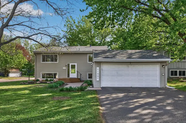 11501 Red Fox Drive, Osseo, MN 55369