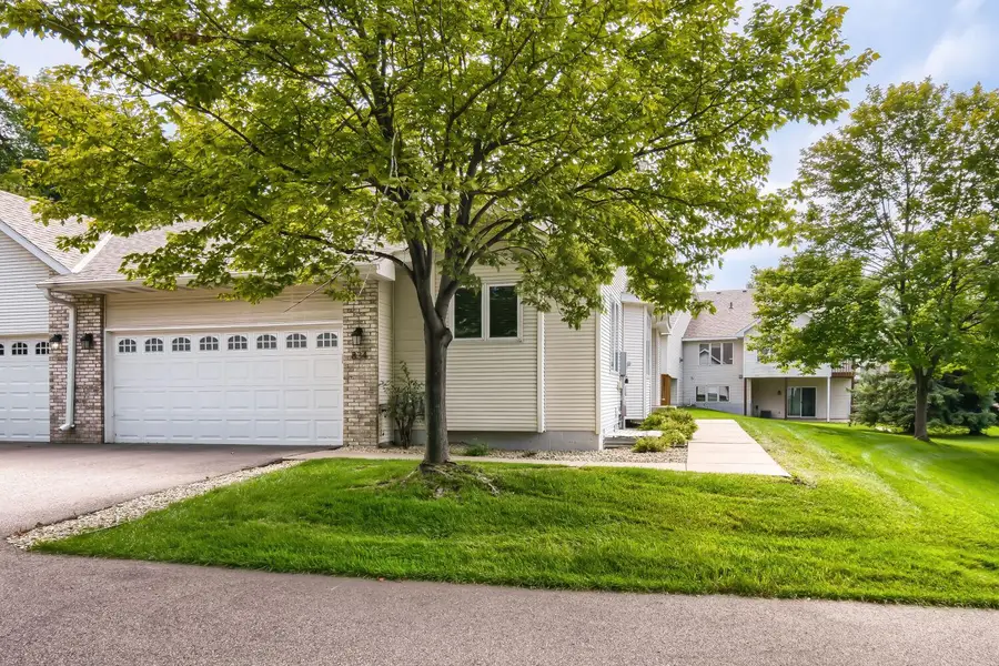 834 Wescott Square, Eagan, MN 55123 - #2