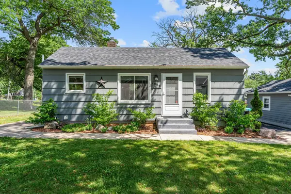 2097 Belmont Lane E, Saint Paul, MN 55109