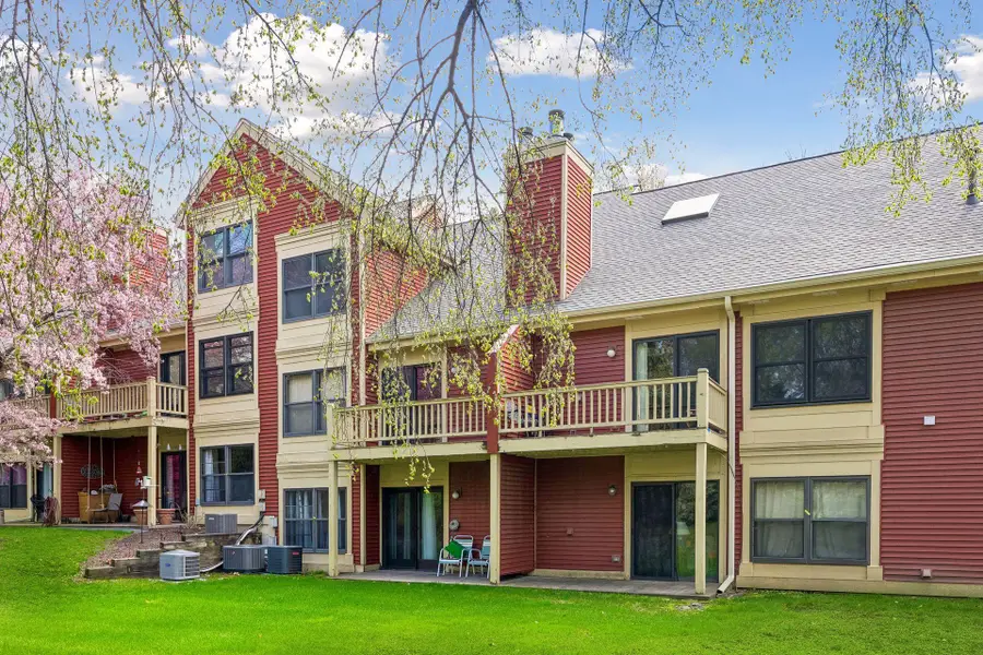 15710 26th Avenue N #D, Minneapolis, MN 55447 - #2