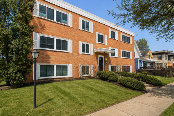 3237 15th Avenue S #15, Minneapolis, MN 55407