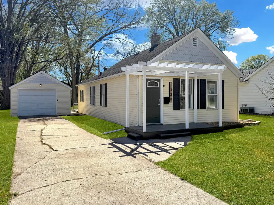 1330 14th Street S, Fargo, ND 58103 - #2