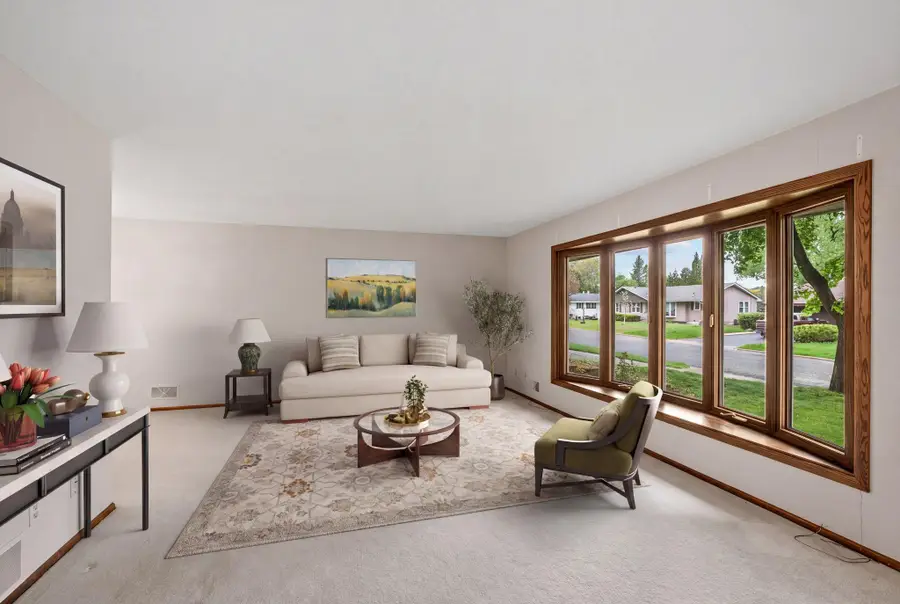 868 Cobb Road, Saint Paul, MN 55126 - #2