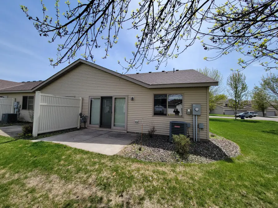 1059 Manor Court, Saint Cloud, MN 56303 - #3