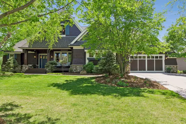 10879 Bentwater Lane, Saint Paul, MN 55129