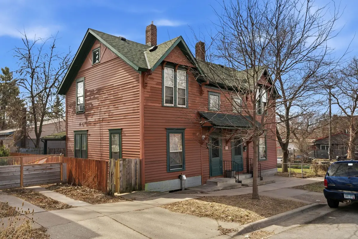 682 4th Street E, Saint Paul, MN 55106 - #1