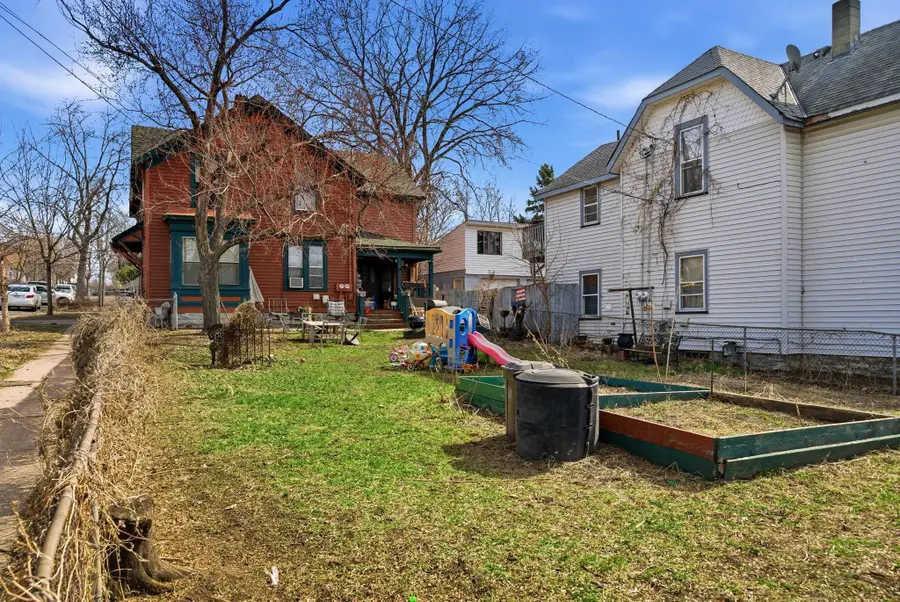 682 4th Street E, Saint Paul, MN 55106 - #3