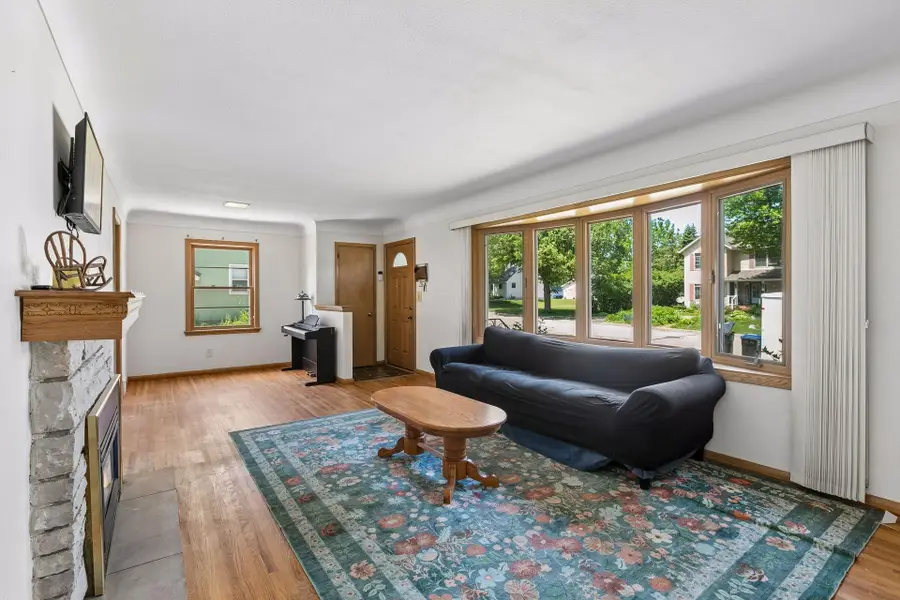 1306 Ryan Avenue W, Saint Paul, MN 55113 - #3