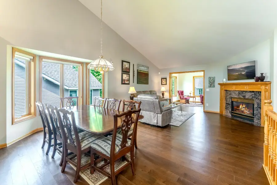 3022 Highpointe Curve, Saint Paul, MN 55113 - #2