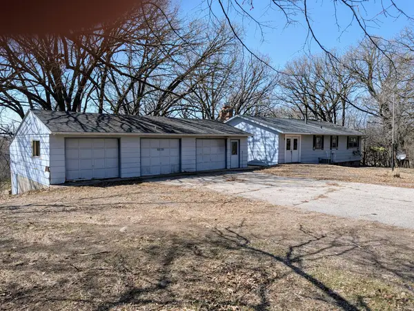 1433 Ridgeview Drive, Montevideo, MN 56265