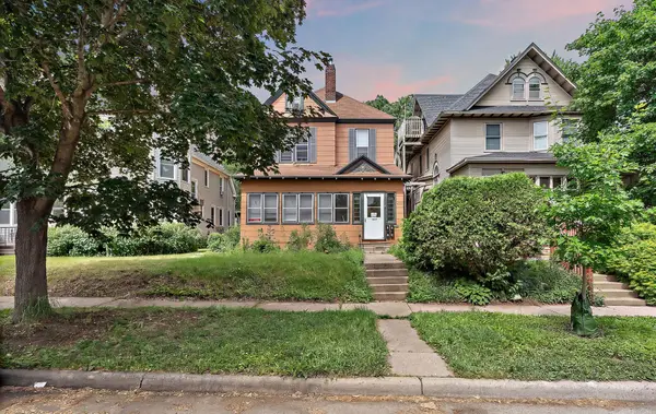 437 Wheeler Street N, Saint Paul, MN 55104