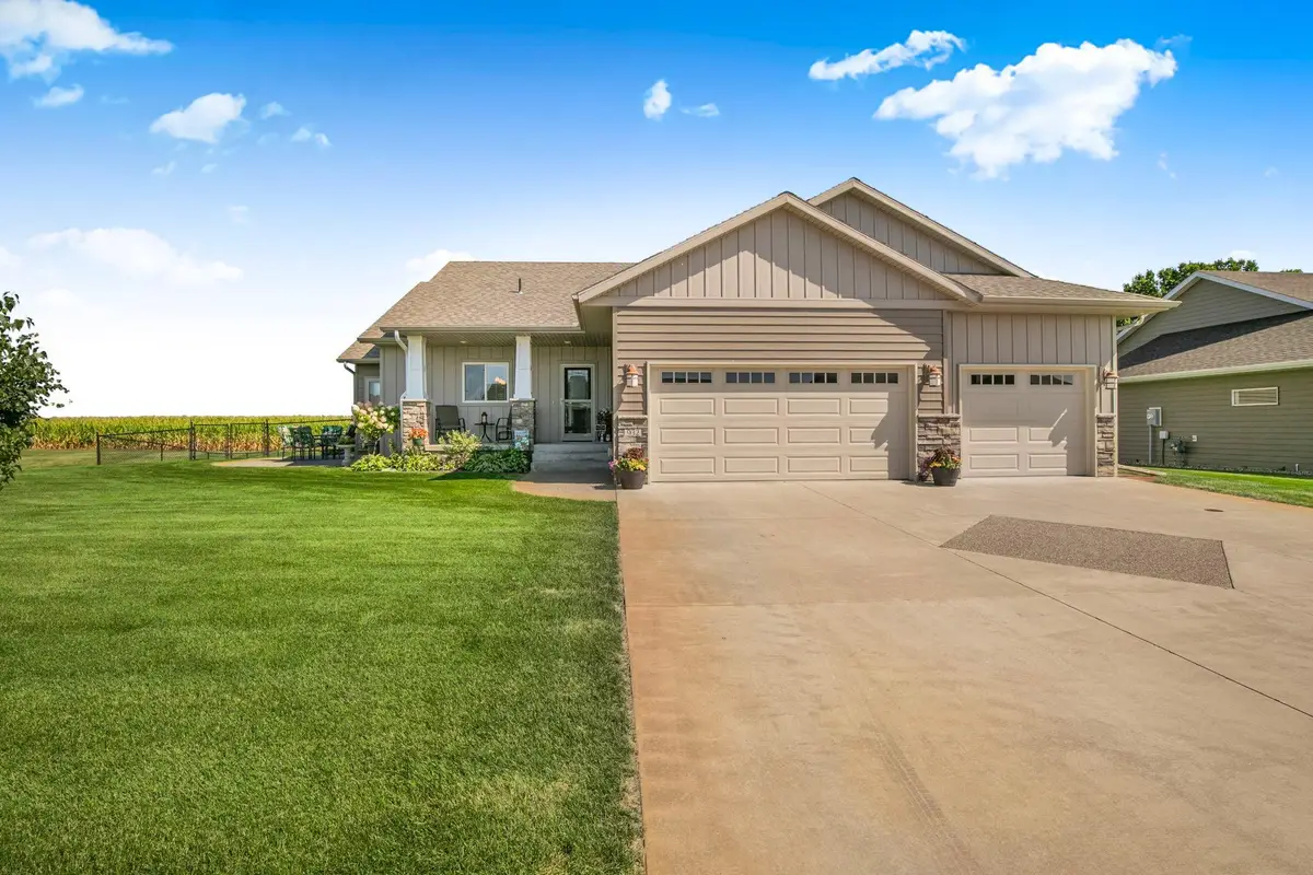 932 Waters Edge Circle, Avon, MN 56310 - #1