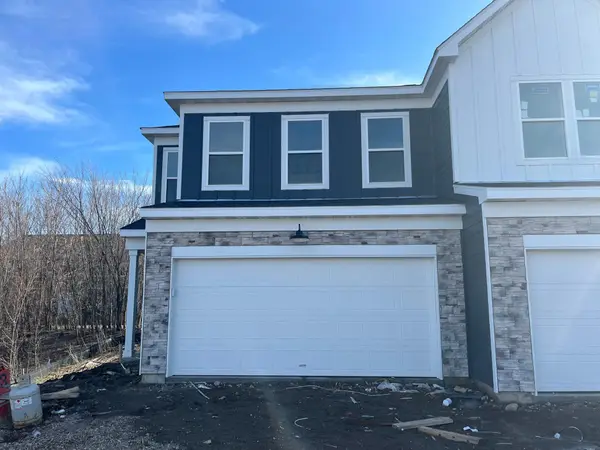 17960 Genoa Drive, Lakeville, MN 55044