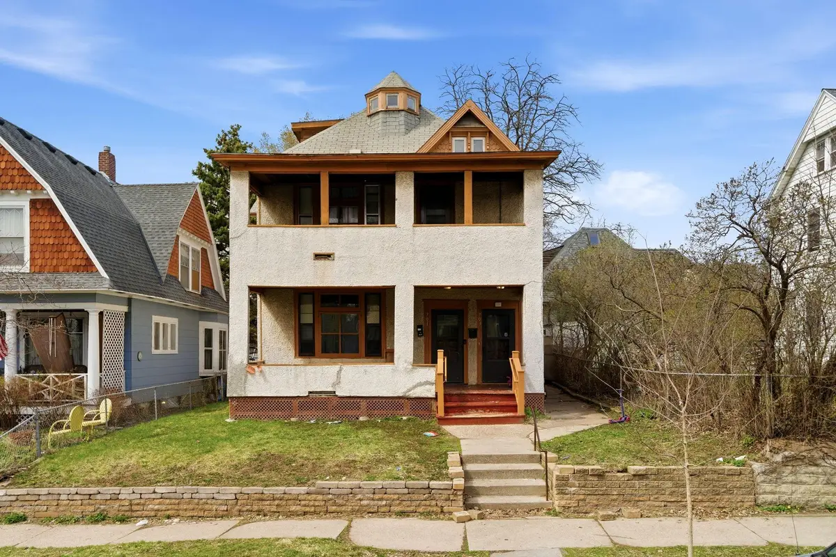 701 4th Street E, Saint Paul, MN 55106 - #1
