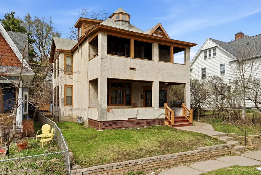 701 4th Street E, Saint Paul, MN 55106 - #2